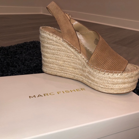 Marc Fisher Espadrille Wedge Sandal - New w/ Box - Picture 2 of 8